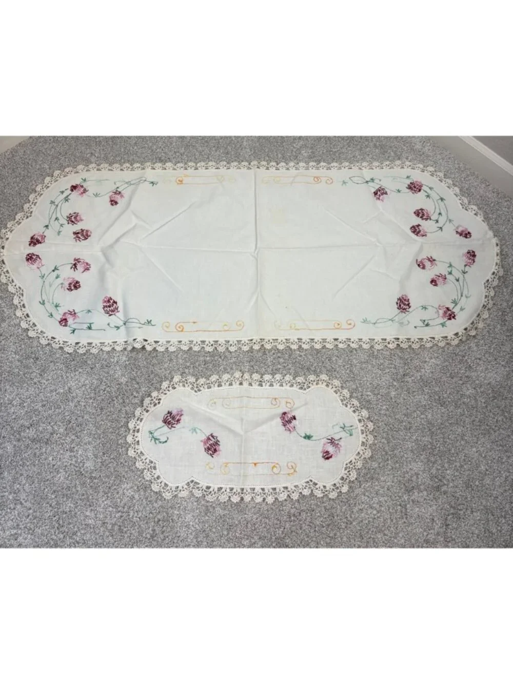 Vintage Table Topper Dresser Doily Unbranded Embroidered Lace Accent Flawed